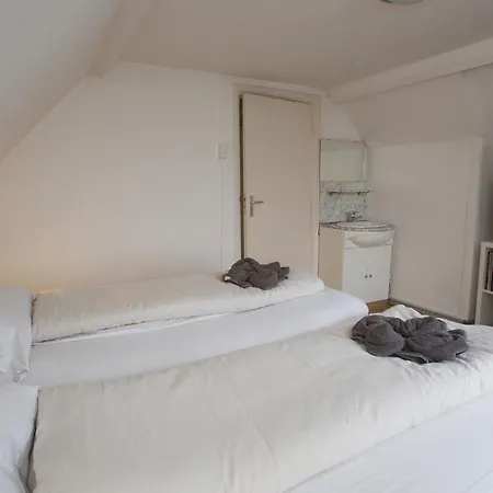 Self Check Inn Apartment